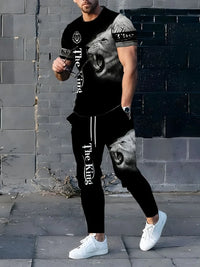 Conjunto de duas peças composto por camiseta de gola careca respirável e calça *oversized* de pernas largas.